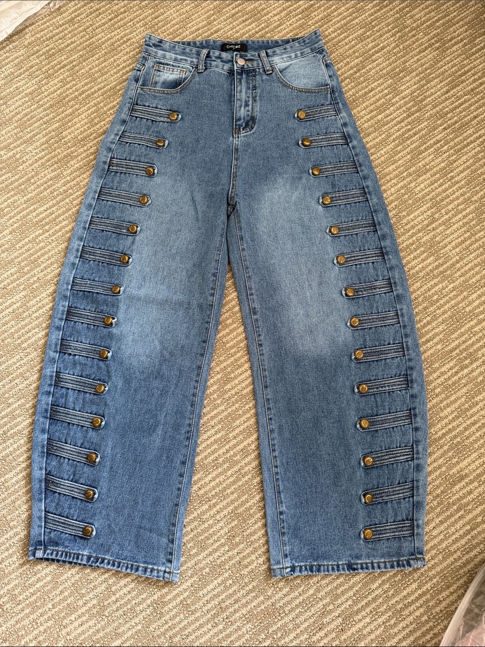 Embellished High-Rise Wide Leg Jeans - Blue